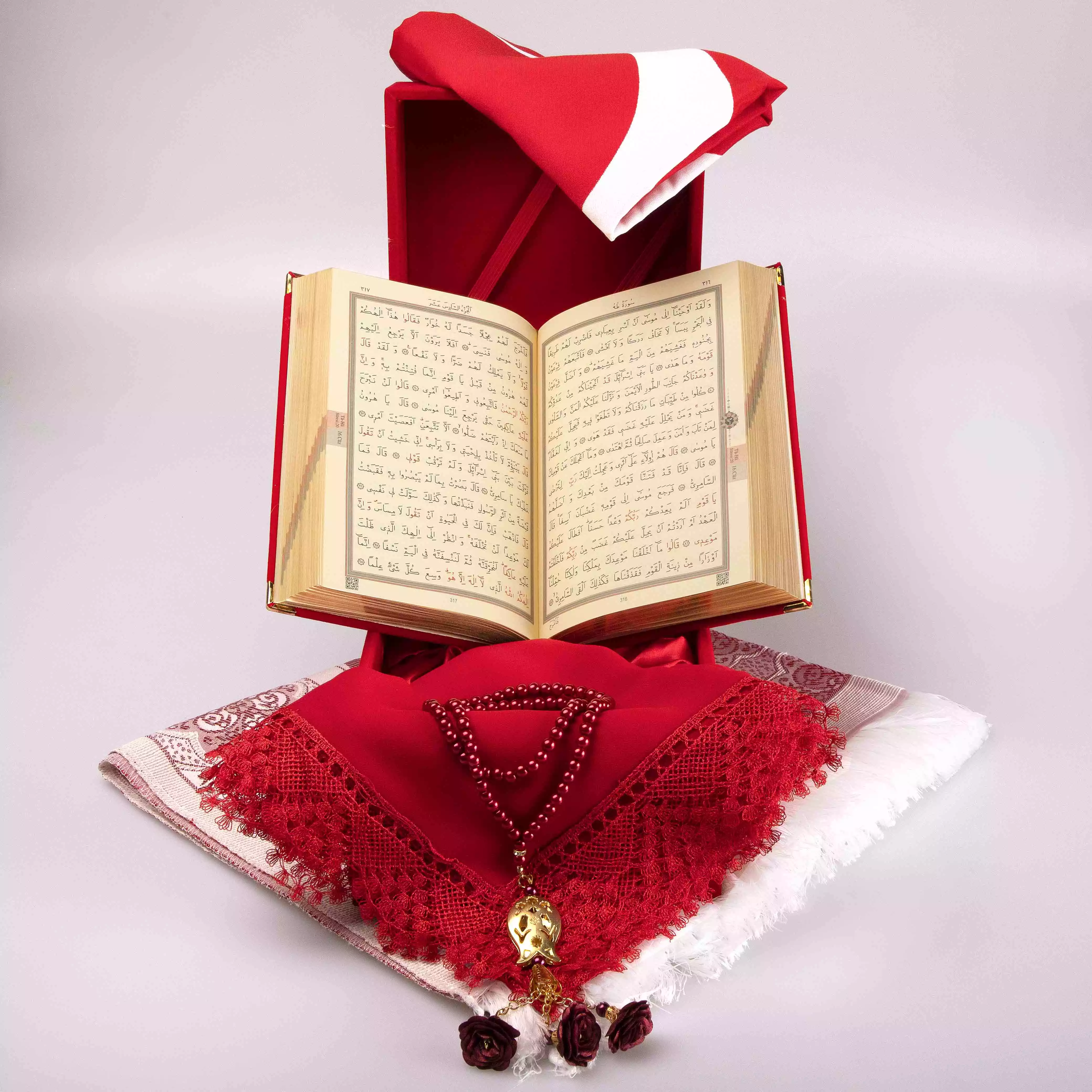 Bayrak + Fincan + Şal + Seccade + Tesbih + Kuran Hediye Seti (Hafız Boy, Kırmızı, Vav Motifli) - Thumbnail