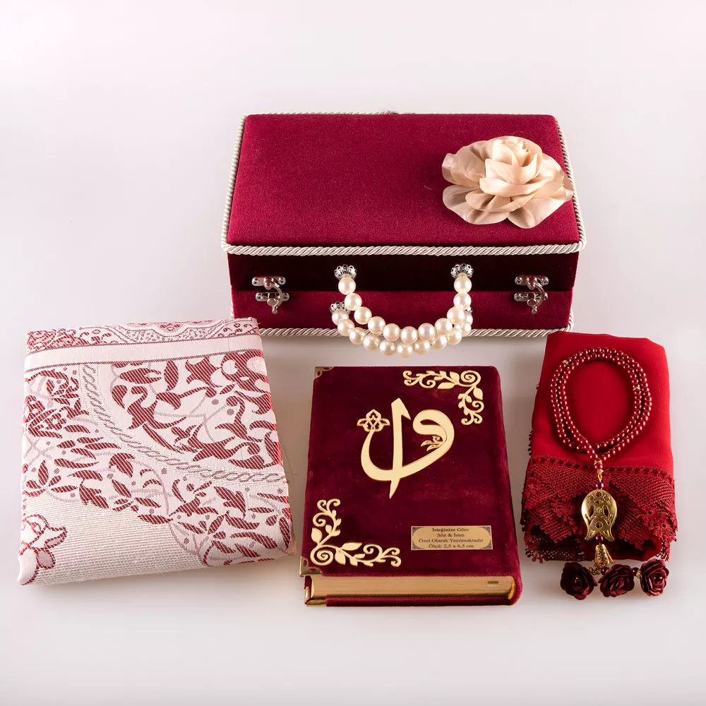 HAYRAT NEŞRİYAT - Boncuklu Kutu Çeyizlik, Şal + Seccade + Tesbih + Kuran Hediye Seti (Orta B. Kadife, Bordo)