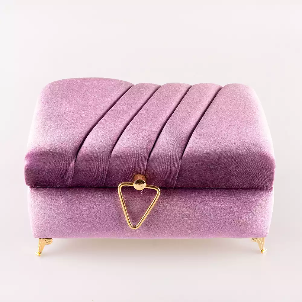 HAYRAT NEŞRİYAT - Çizgili Kutu Çeyizlik, Şal + Seccade + Tesbih + Kuran Hediye Seti (Çanta B. Kadife, Lila, Elif-Vav)