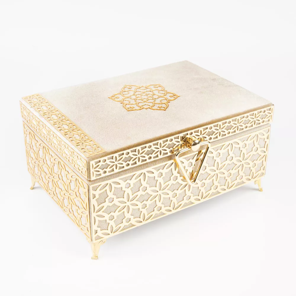 HAYRAT NEŞRİYAT - Desenli Kutu Çeyizlik, Şal + Seccade + Tesbih + Kuran Hediye Seti (Orta B. Kadife, Vizon, Elif-Vav)