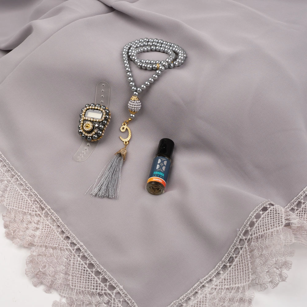 İğne Oyalı Şal + Tesbih + Zikirmatik + Esans Hediye Seti (Gri)