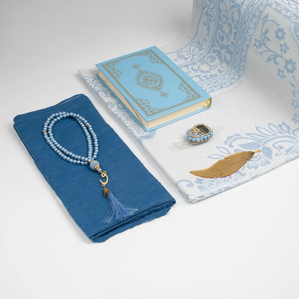 Kuran + Seccade + Eşarp + Tesbih + Zikirmatik + Ayraç Hediye Seti (Çanta Boy, Mavi)