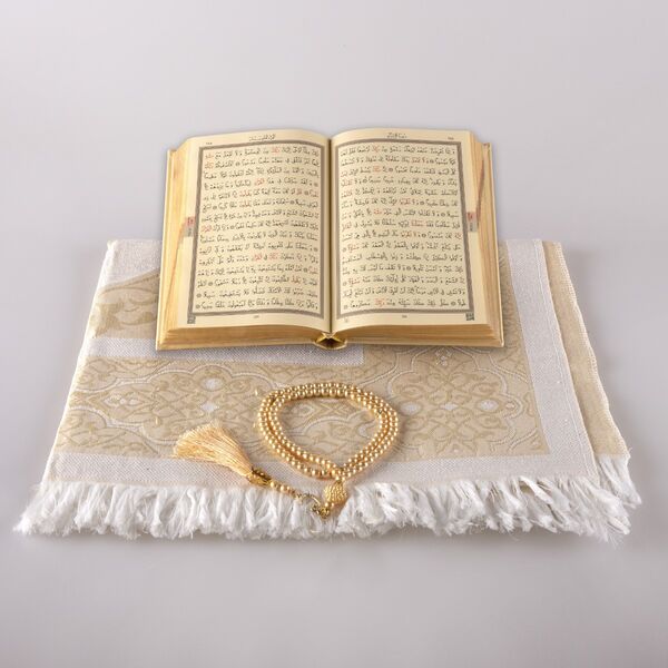 Prayer Mat + Salah Beads + Quran Gift Set (Bag Size, Gold1)