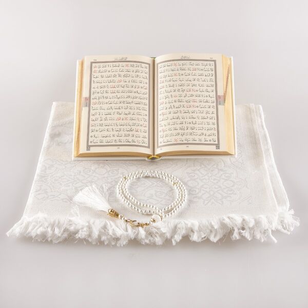 Prayer Mat + Salah Beads + Quran Gift Set (Bag Size, White1)