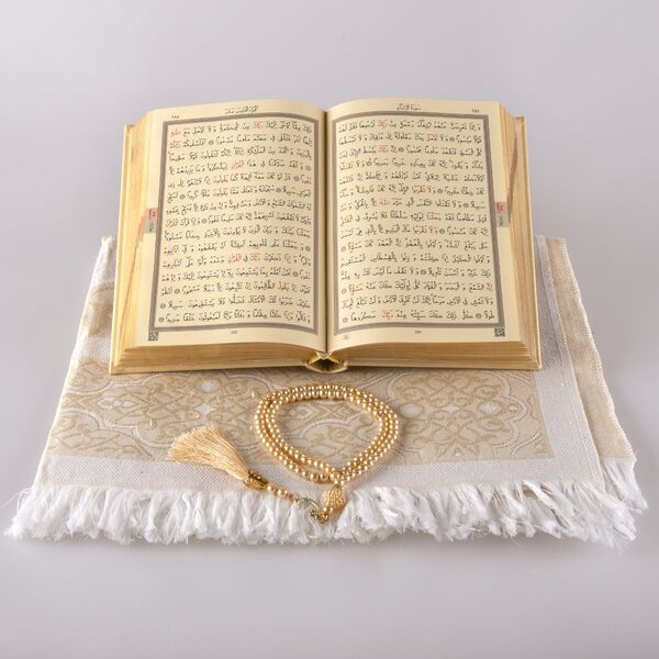 Prayer Mat + Salah Beads + Quran Gift Set (Hafiz Size, Gold1)