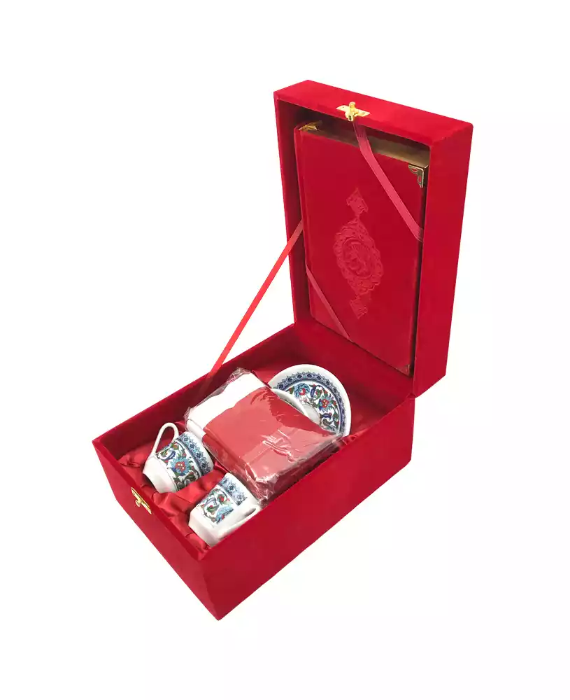 Qur'an-Flag-Cup Set (Red, Velvet Box With Wao Figure) 