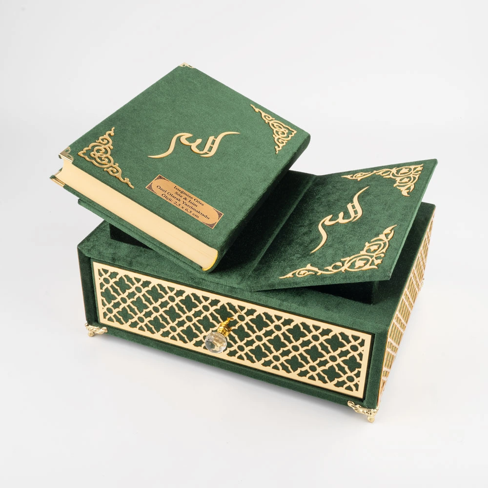 Raşel Kaplama, Çekmeceli Rahleli Kur'an-ı Kerim (Orta Boy, Yeşil) Raşel Kaplama, Çekmeceli Rahleli Kur'an-ı Kerim (Orta Boy, Yeşil)