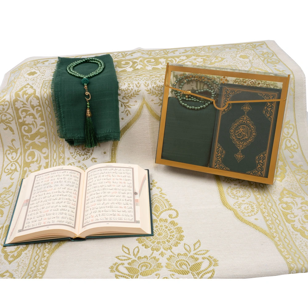 Şal + Seccade + Tesbih + Kuran Hediye Seti (Çanta Boy, Asetat Çanta, Yeşil)