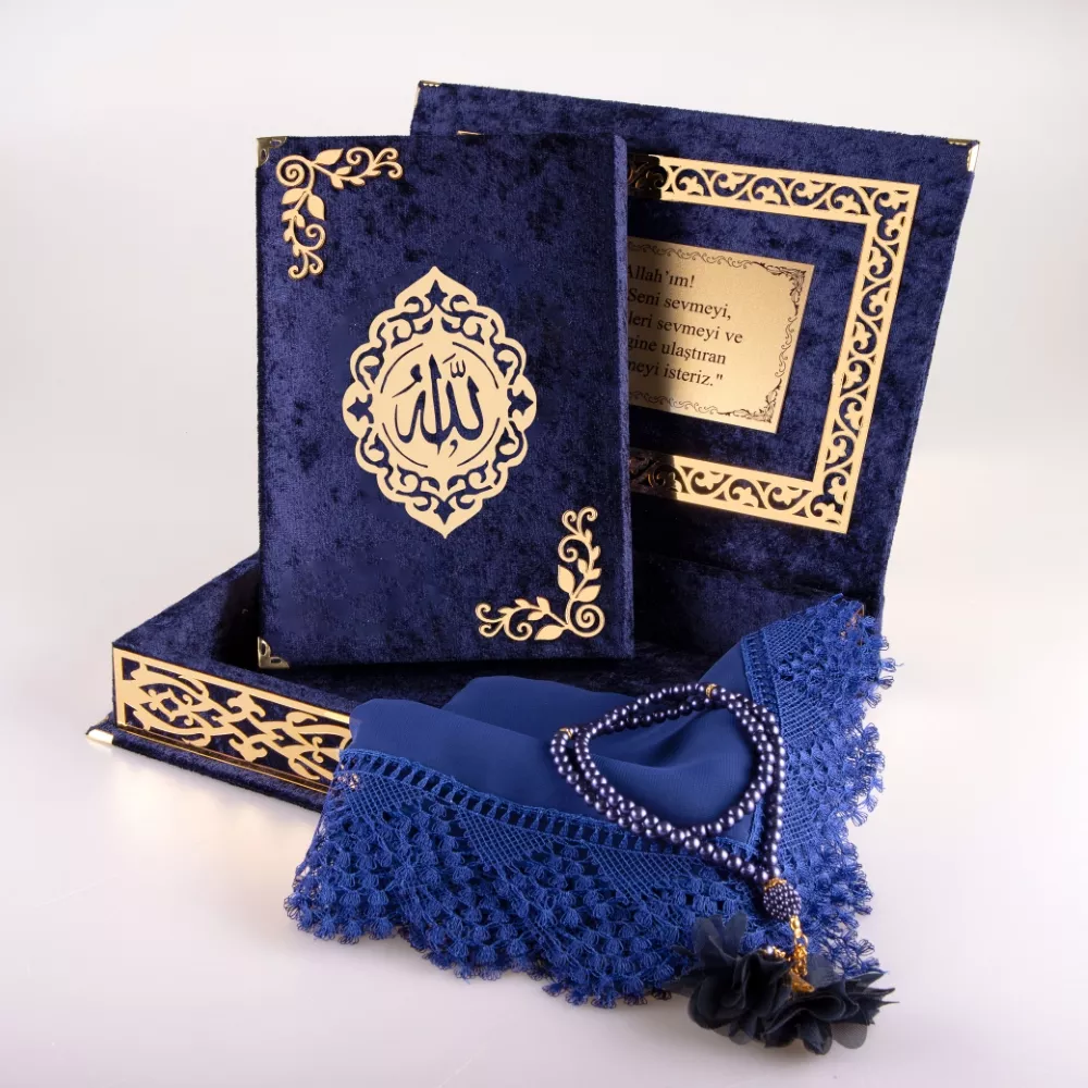 Şal + Tesbih + Kuran Hediye Seti (Orta Boy, ŞemsLafzatullah, Gold Pleksi, Raşel Kutu, Lacivert)
