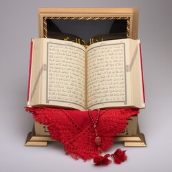 Şal + Tesbih + Kuran Hediye Seti (Hafız Boy, Lafzatullah, Kırmızı) - Thumbnail
