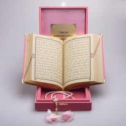 Salah Beads + Quran Gift Set (Bookrest Size, Box, Powder Pink) - Thumbnail