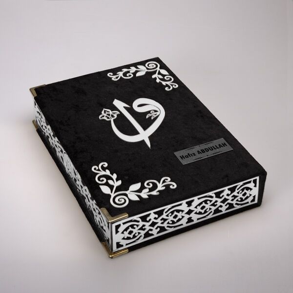 Salah Beads + Quran Gift Set (Medium Size, Black, Silver Plexy)