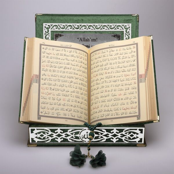 Salah Beads + Quran Gift Set (Medium Size, Green, Silver Plexy)
