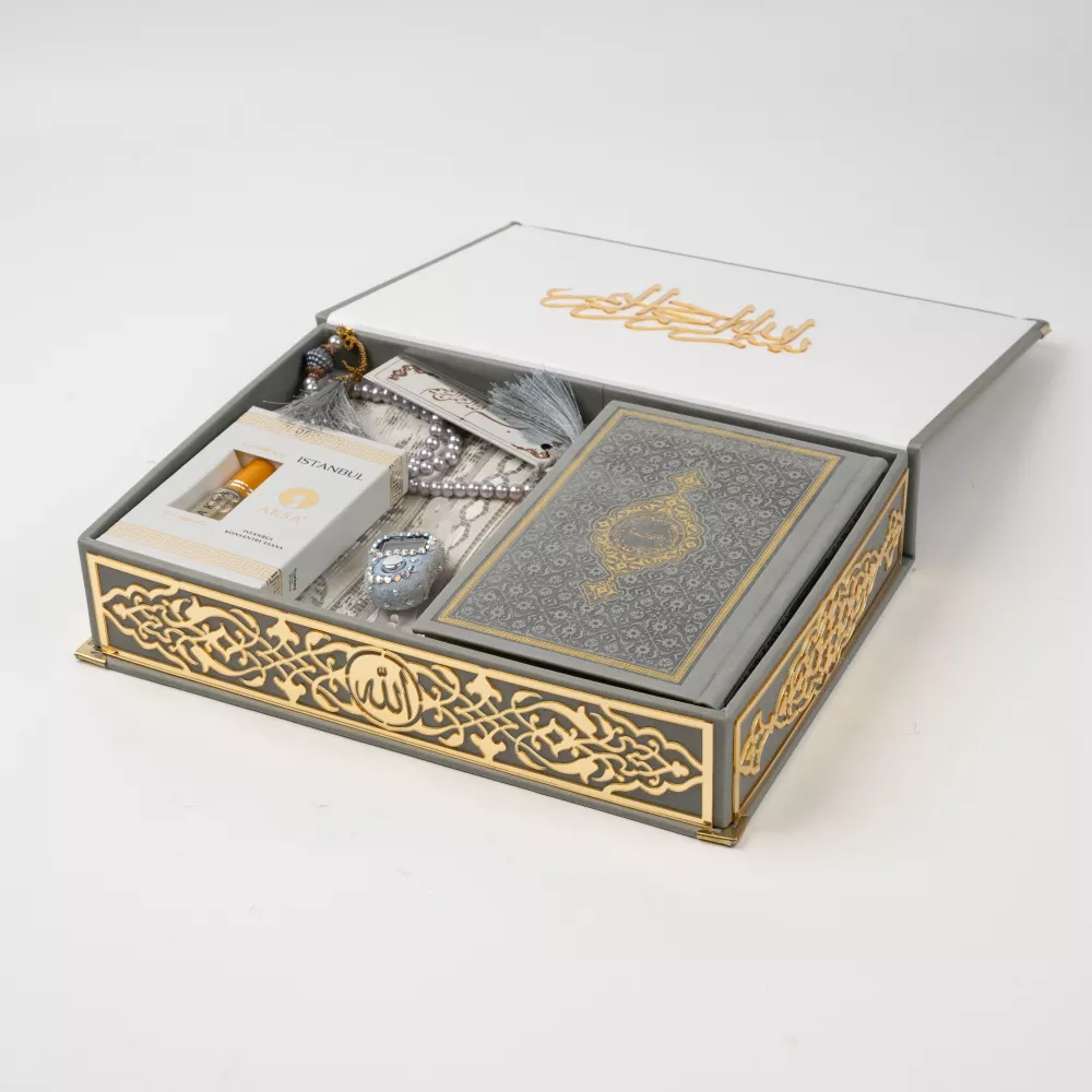 Seccade + Tesbih + Çanta Boy Kuran Hediye Seti (Termo Deri Kutu)