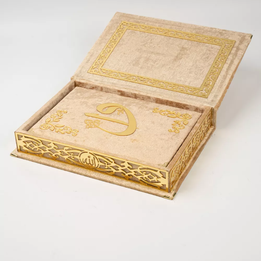 Seccade + Tesbih + Esanas + Zikirmatik + Çanta Boy Kuran Hediye Seti (Mdf Kutulu)