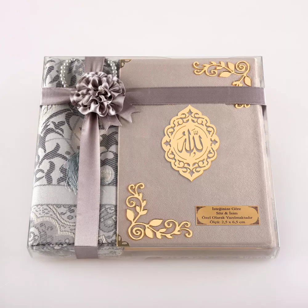 HAYRAT NEŞRİYAT - Seccade + Tesbih + Kuran Hediye Seti (Çanta Boy, Kadife, Gri, Lafzatullah)