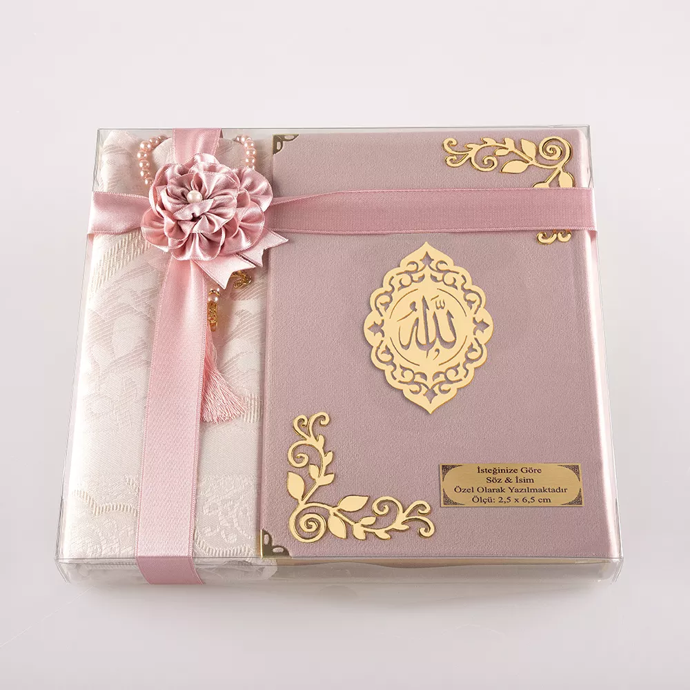 HAYRAT NEŞRİYAT - Seccade + Tesbih + Kuran Hediye Seti (Hafız Boy, Kadife, Pudra Pembe, Lafzatullah) 