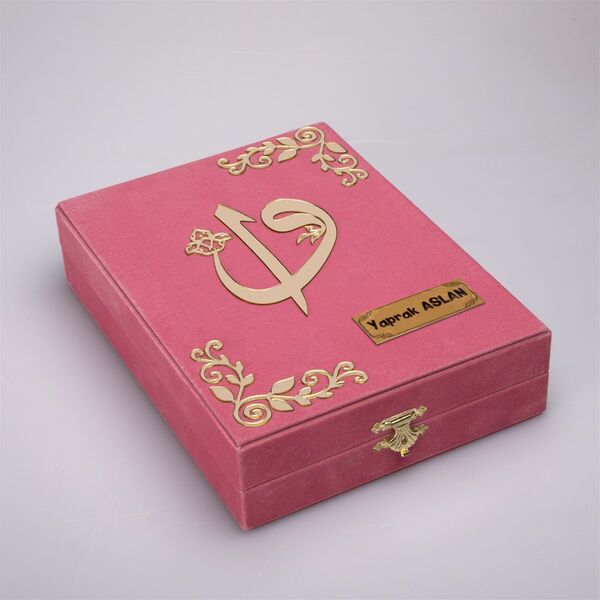 Shawl + Prayer Mat + Quran Gift Set (Bookrest Size, Box, Powder Pink)