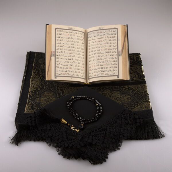 Shawl + Prayer Mat + Salah Beads + Quran Gift Set (Bag Size, Black1)