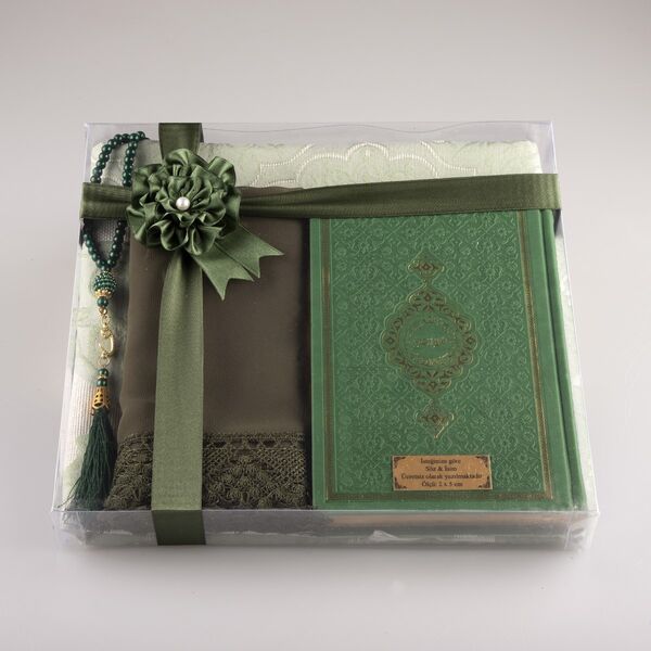 Shawl + Prayer Mat + Salah Beads + Quran Gift Set (Hafiz Size, Green) 