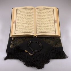 Shawl + Prayer Mat + Salah Beads + Quran Gift Set (Medium Size, Black1) - Thumbnail