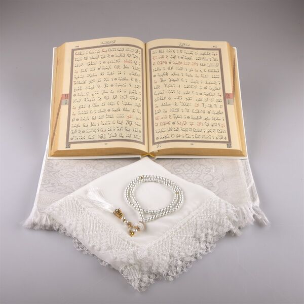 Shawl + Prayer Mat + Salah Beads + Quran Gift Set (Medium Size, White1)