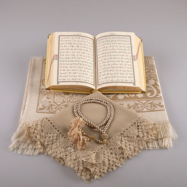 Shawl + Prayer Mat + Salah Beads + Velvet Bound Quran Gift Set (Bag Size, Gold1) 