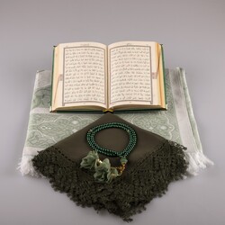 Shawl + Prayer Mat + Salah Beads + Velvet Bound Quran Gift Set (Bag Size, Olive Green) - Thumbnail