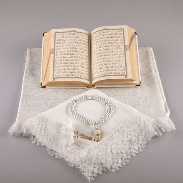 Shawl + Prayer Mat + Salah Beads + Velvet Bound Quran Gift Set (Bag Size, White1) 