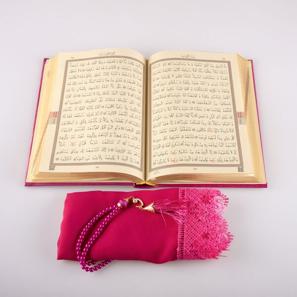 Shawl + Salah Beads + Quran Gift Set (Bag Size, Fuchsia Pink)