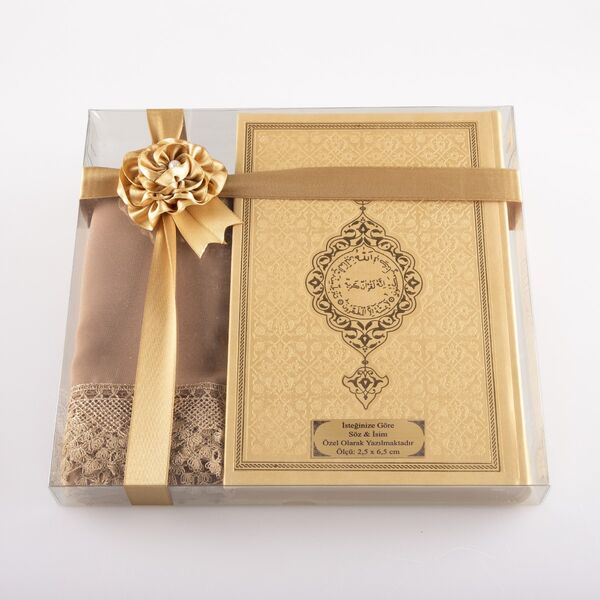 Shawl + Salah Beads + Quran Gift Set (Bag Size, Gold)