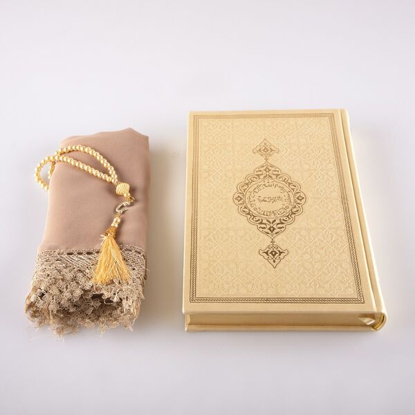 Shawl + Salah Beads + Quran Gift Set (Bag Size, Gold)