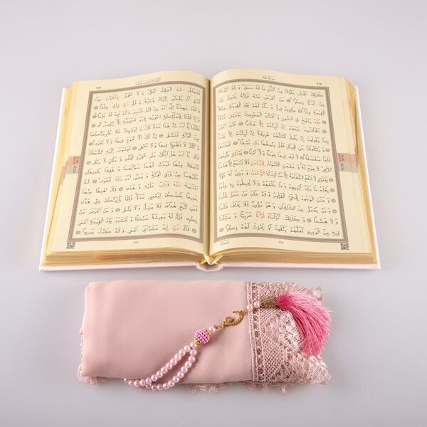 Shawl + Salah Beads + Quran Gift Set (Bag Size, Powder Pink)