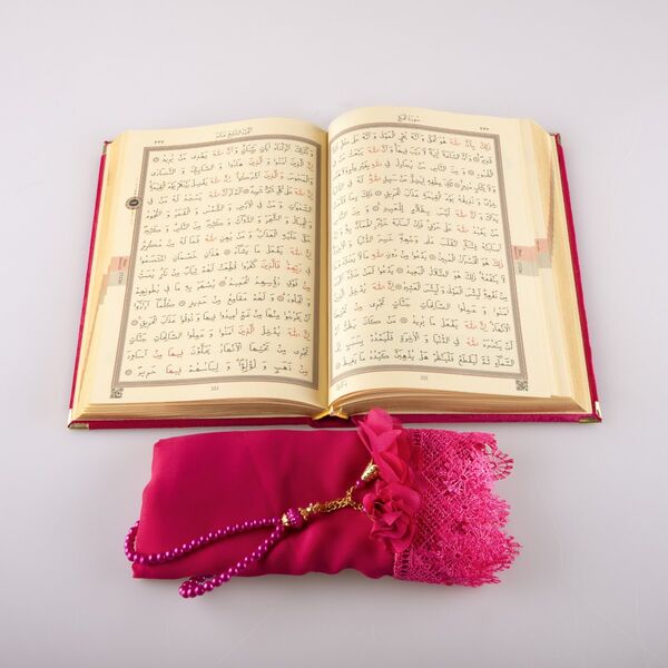 Shawl + Salah Beads + Quran Gift Set (Bag Size, Velvet, Fuchsia Pink)