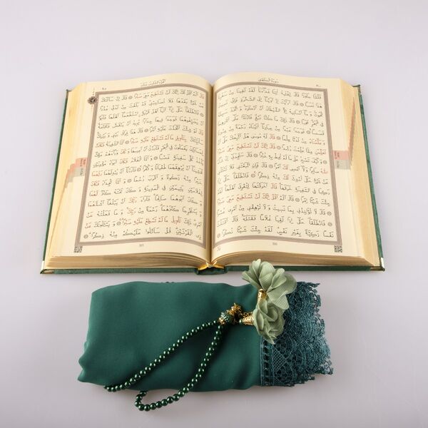 Shawl + Salah Beads + Quran Gift Set (Bag Size, Velvet, Olive Green)