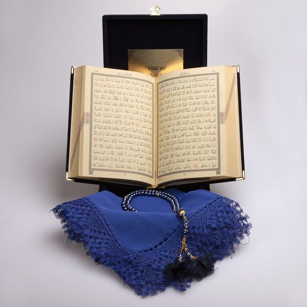 Shawl + Salah Beads + Quran Gift Set (Bookrest Size, Box, Navy Blue)