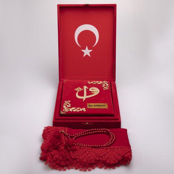 Shawl + Salah Beads + Quran Gift Set (Bookrest Size, Box, Red)