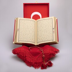 Shawl + Salah Beads + Quran Gift Set (Bookrest Size, Box, Red) - Thumbnail