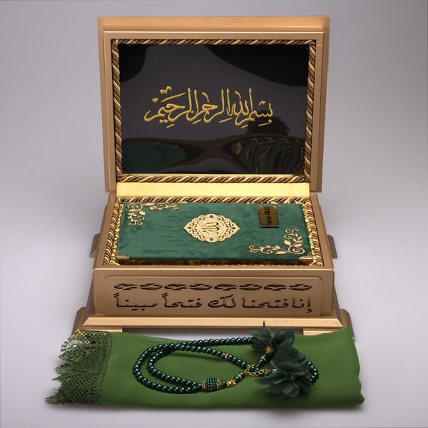 Shawl + Salah Beads + Quran Gift Set (Hafiz Size, Velvet, Olive Green)