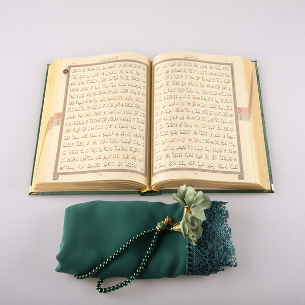 Shawl + Salah Beads + Quran Gift Set (Hafiz Size, Velvet, Olive Green)