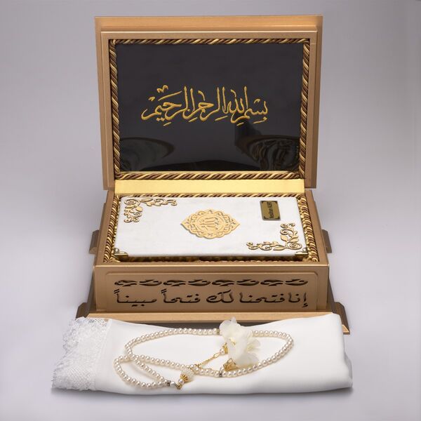 Shawl + Salah Beads + Quran Gift Set (Hafiz Size, Velvet, White)