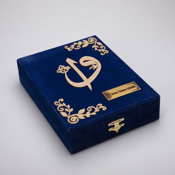 Plaket Kutulu Hediyelik Kuran-ı Kerim (Hafız Boy, Elif-Vav, Koyu Mavi)